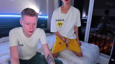 Gay twink masturbates on webcam - drtuber.com