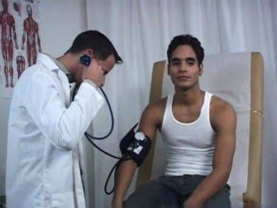 Boy and doctor gay xxx He started with taking my pulse - drtuber.com